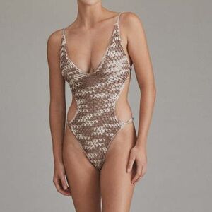 Acacia Aria Crochet One Piece Pebble Medium NWT Swimwear Swimsuit bikini Swim